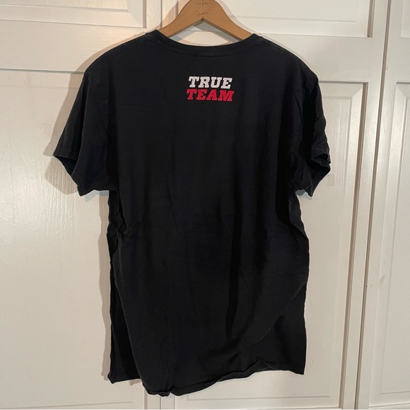 University of Dayton Flyers UD College Basketball Black T-Shirt Tee L - Picture 5 of 9